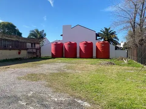 Galpon en Venta en Carapachay, USD 1.800.000