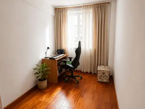 En venta semipiso de  2 Dormitorios Rosario