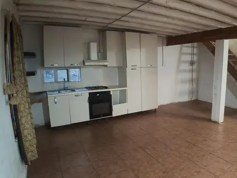 Casa 2 ambientes con 2 baños