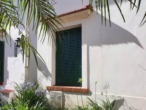 Casa 5 ambientes con 1 baño