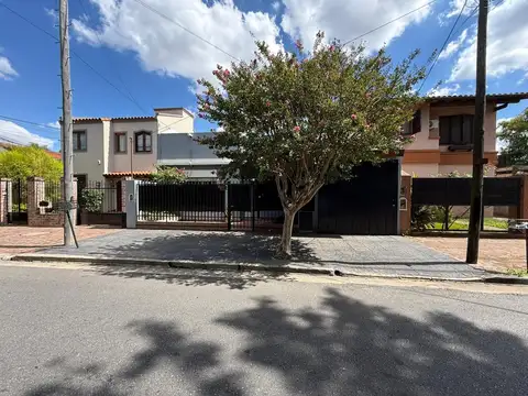 Casa - Venta - Argentina, San Isidro - figueroa alcorta  412