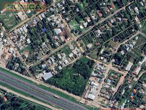 Terreno en Alquiler 140  mts Frente