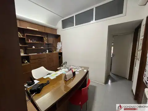 Casa en venta c/ cochera en Villa Pueyrredón