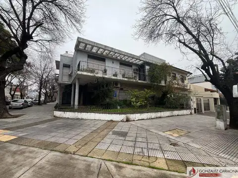Casa en Venta en Villa Pueyrredon, CABA