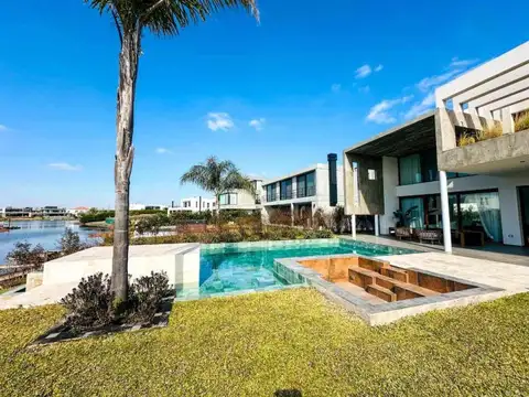 Casa en Venta de 4 dormitorios