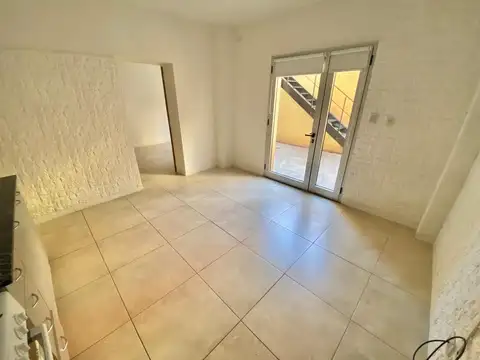 Alquiler Departamento de Pasillo 1 Dormitorio - España y Hospitales - Rosario