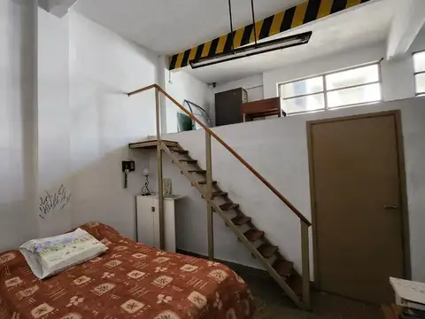 Casa en Venta con 6 cocheras