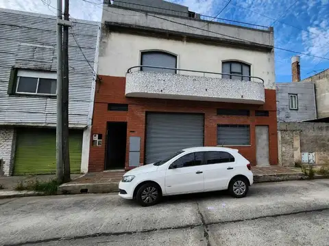 VENTA CASA MULTIFLIAR COCHERA DOCK SUD AVELLANEDA