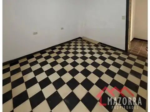 Casa en Alquiler en Caseros, $ 700.000
