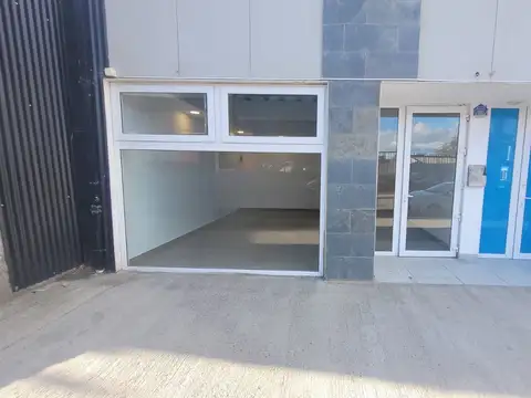 Importante Local Comercial Zona Centrica
