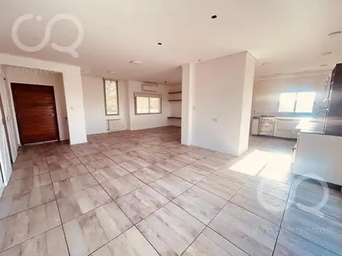 Casa 6 ambientes con 1 baño