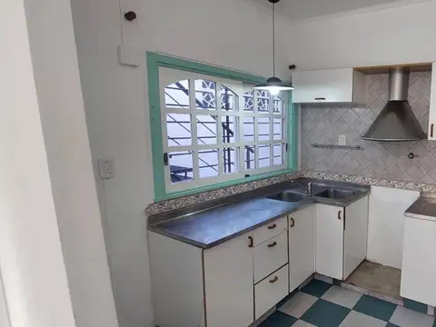 Depto Tipo Casa en Alquiler de 1 dormitorio