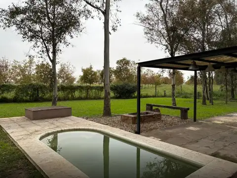 Venta Casa Campo Timbo Barrio Privado Oliveros  2 dormitorios  Jardín Parrilla  Pileta Santa Fe