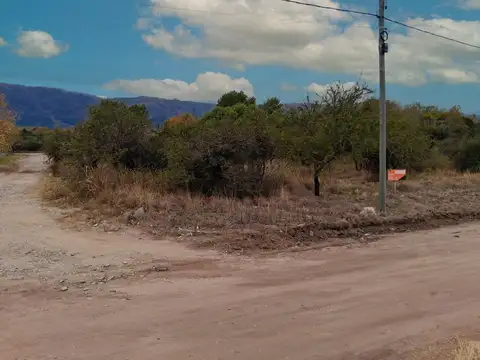 Lote en esquina con gas natural – Nuevo Merlo