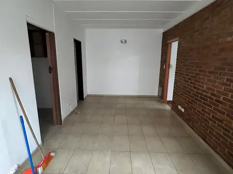 TRIUNVIRATO 2800, Piso PB