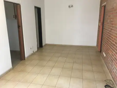 TRIUNVIRATO 2800, Piso PB