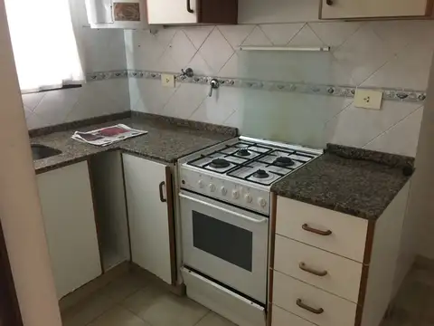 Depto Tipo Casa en Alquiler en Munro, $ 650.000