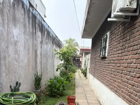 Depto Tipo Casa 2 ambientes con 1 baño