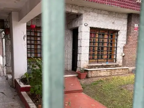 Depto Tipo Casa en Venta en San Antonio de Padua, USD 55.000