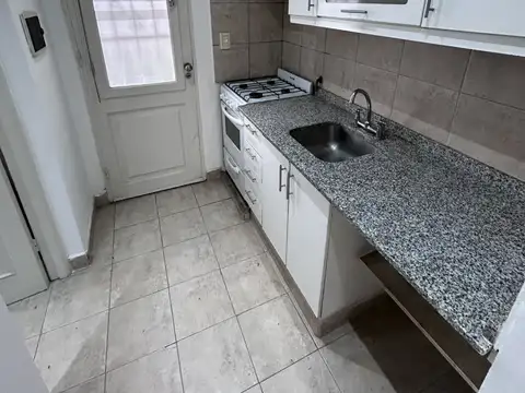 Departamento en Alquiler en Barrio Grand Bourg, $ 430.000