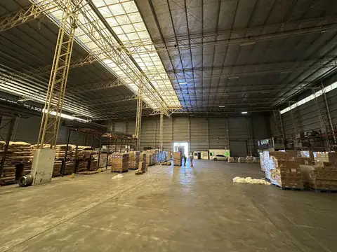 Depósito en Loma Verde