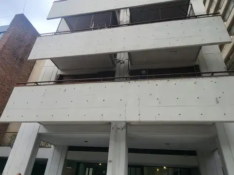 Departamento en venta 3 amb al contrafrente con cochera y baulera en Villa del Parque