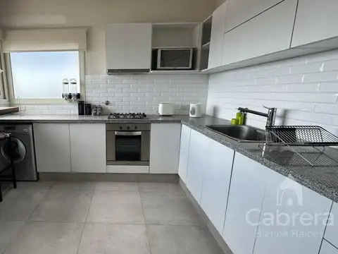 Venta Departamento tres dormitorios y cochera en La Plata