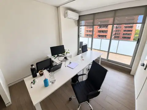 Oficina 4 ambientes con 2 baños
