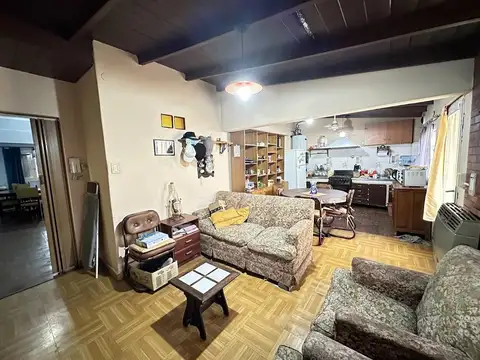 Casa en Venta con 1 cochera
