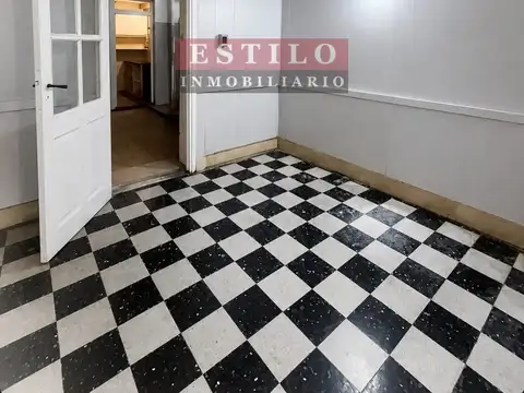 Depto Tipo Casa en Venta 50 años