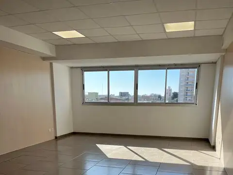 Oficina en Alquiler en General San Martin, $ 350.000