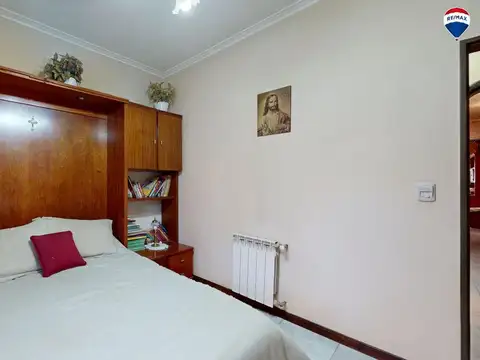 CASA QUINTA 5 AMB EN VENTA EN BRANDSEN CON PILETA