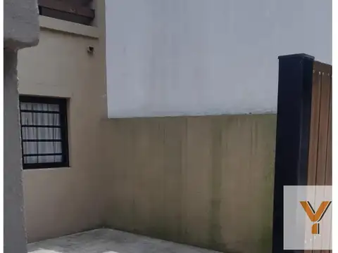 Depto Tipo Casa en Venta de 2 ambientes