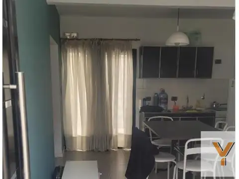 Depto Tipo Casa 2 ambientes con 1 baño