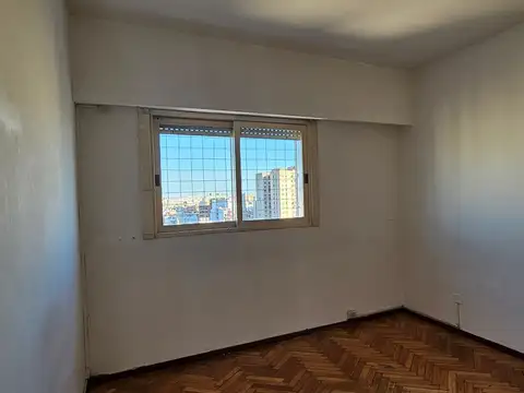 ALQUILER DEPTO. 4 AMB CON BALCON- CABALLITO