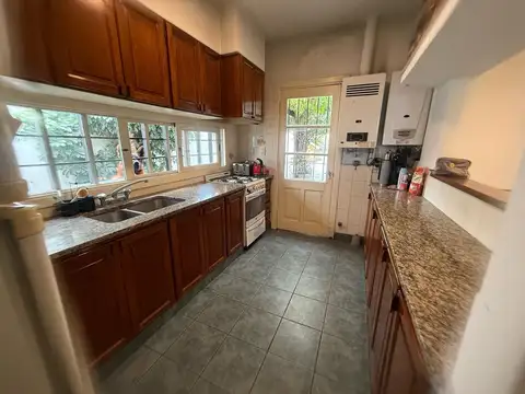 Casa 4 ambientes con garage y parque Z/San José