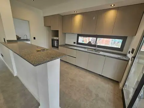 Casa en Venta en Pilar Del Este, USD 180.000