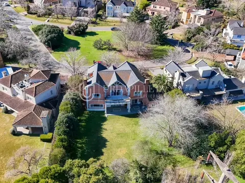 Casa en Venta al Este