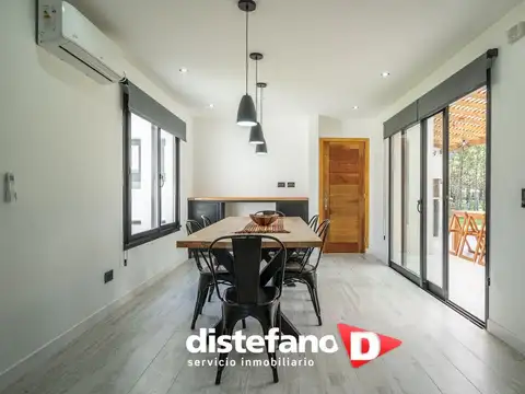 Casa en Alquiler Temporal con 1 cochera