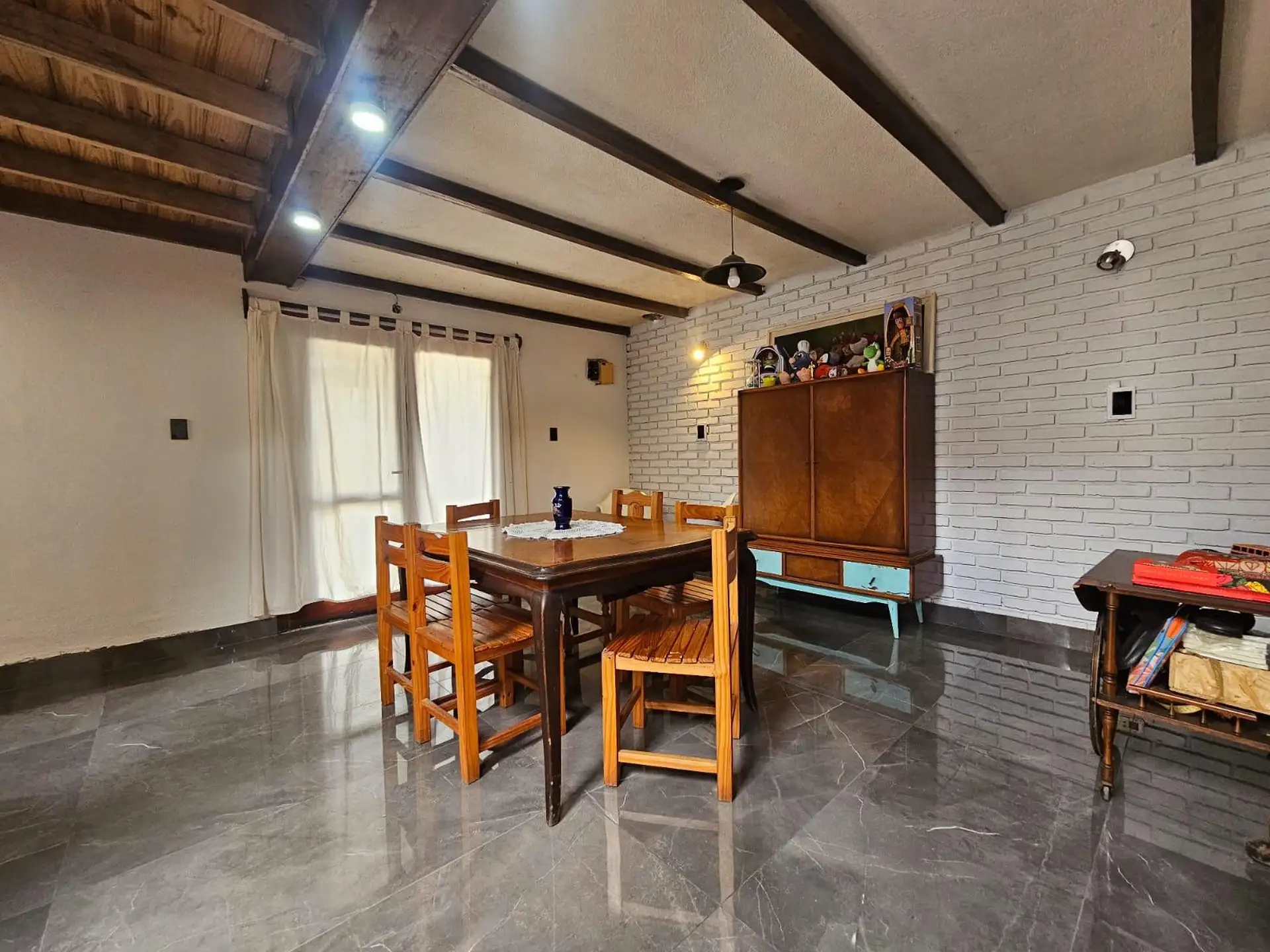 Venta Casa 6 Ambientes dos terrenos con pileta Los Acantilados