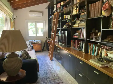 Señorial Casa con 2da. Vivienda en Los Naranjos - Ingeniero Maschwitz - Escobar