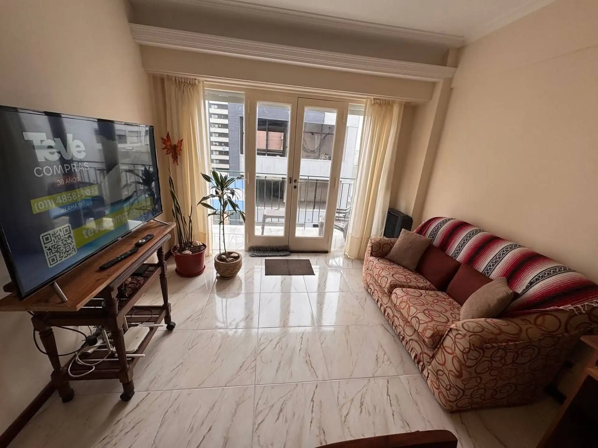 2 AMBIENTES CON DEPENDENCIA - ZONA PLAZA MITRE