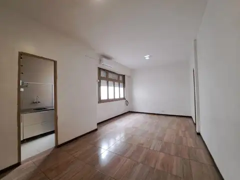 Solis 700, Piso 2