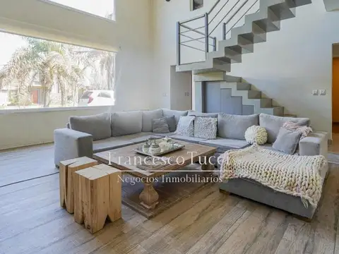 Casa en venta 4 ambientes con pileta Country Altos del Sol