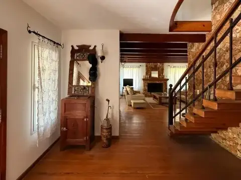 Excelente Casa En Alquiler Bella Vista