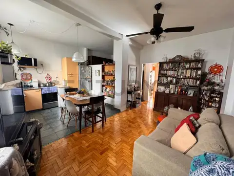 Ph 3 ambientes con escritorio 1° piso por escalera - Villa Devoto