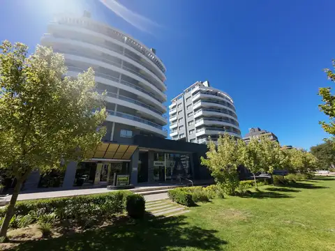 Av. Arquitecto Jorge Bunge  1600 2°