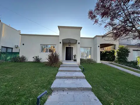 Casa en  Venta Barrio Pinar del Sol I