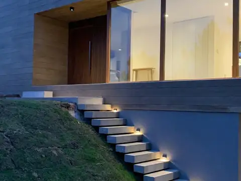 Casa en Alquiler de 4 dormitorios