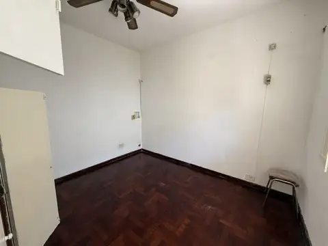 PH 3 AMB CON PATIO, FONDO Y ENTRADA DE VEHICULO